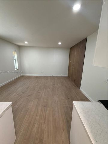 7734 Abbott Avenue 101, Miami Beach, FL 33141