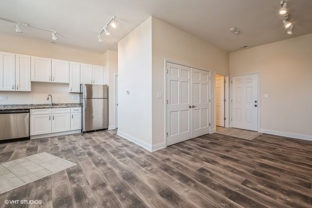 9101 S Beverly Avenue A, Chicago, IL 60620