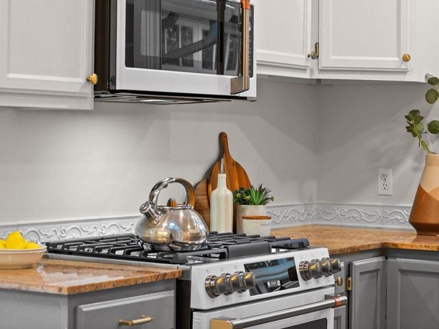 723 Gilbert Avenue, Menlo Park, CA 94025
