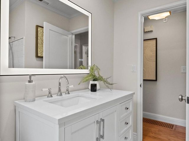723 Gilbert Avenue, Menlo Park, CA 94025