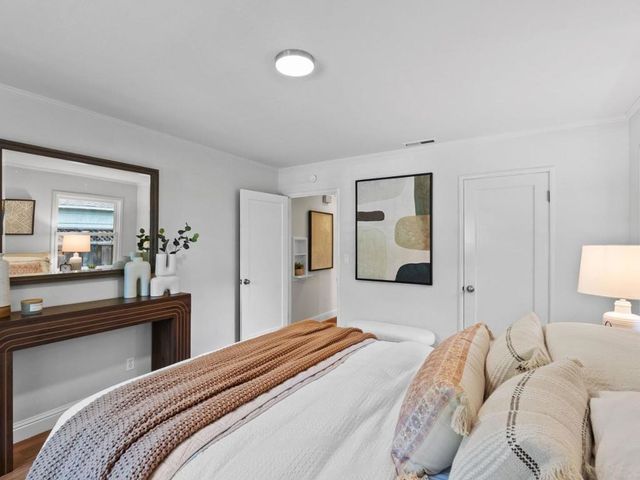 723 Gilbert Avenue, Menlo Park, CA 94025