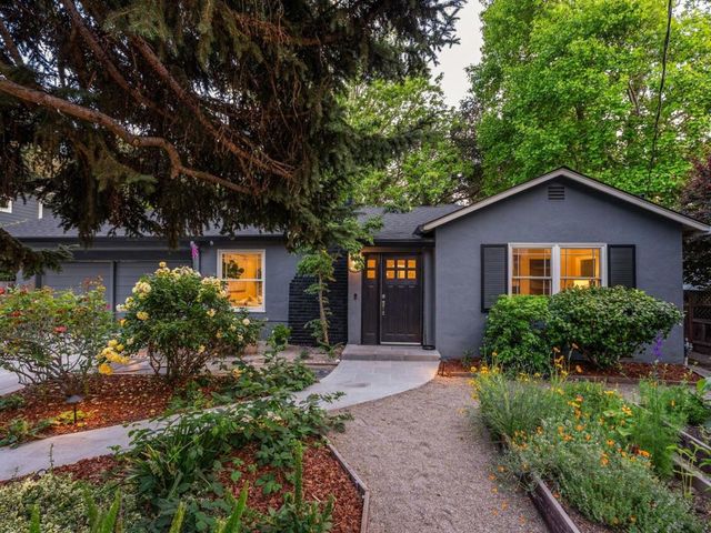 723 Gilbert Avenue, Menlo Park, CA 94025