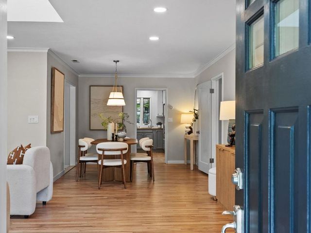 723 Gilbert Avenue, Menlo Park, CA 94025