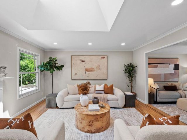 723 Gilbert Avenue, Menlo Park, CA 94025