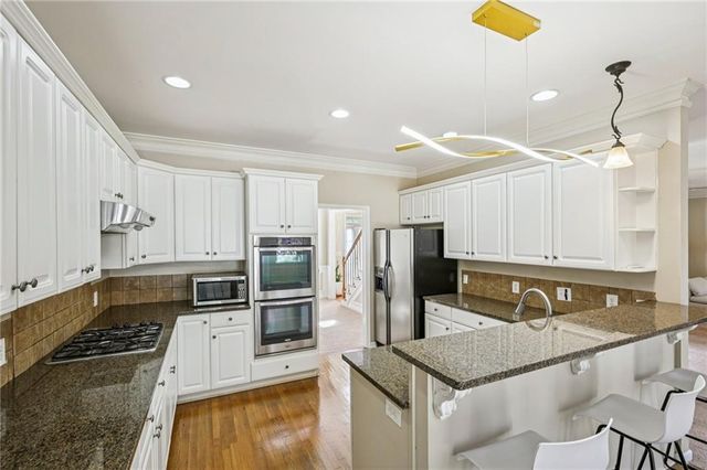 100 Julia Court, Fayetteville, GA 30214