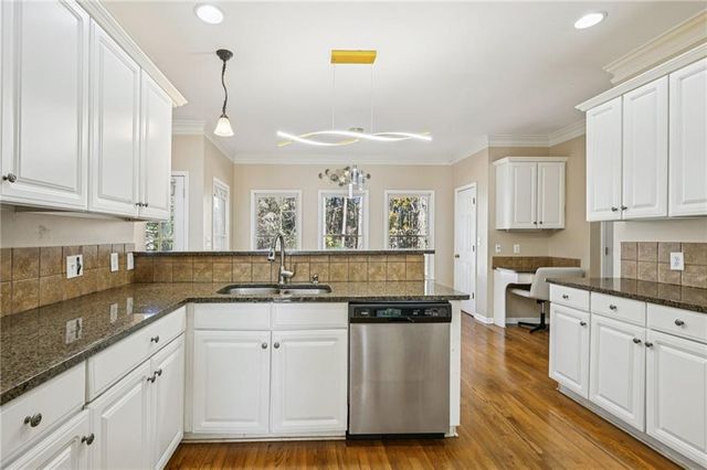 100 Julia Court, Fayetteville, GA 30214