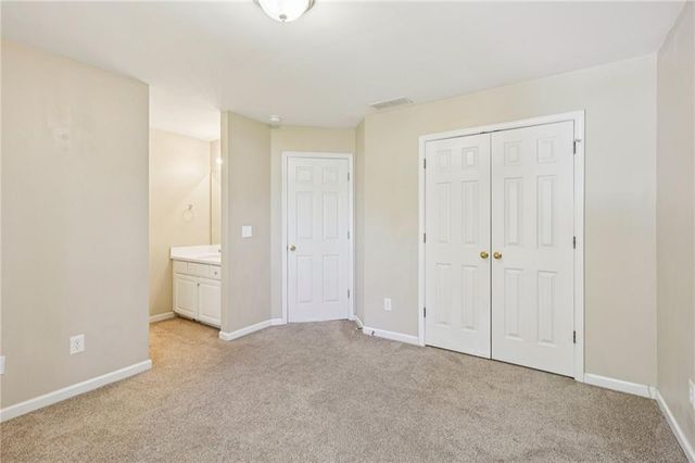 100 Julia Court, Fayetteville, GA 30214