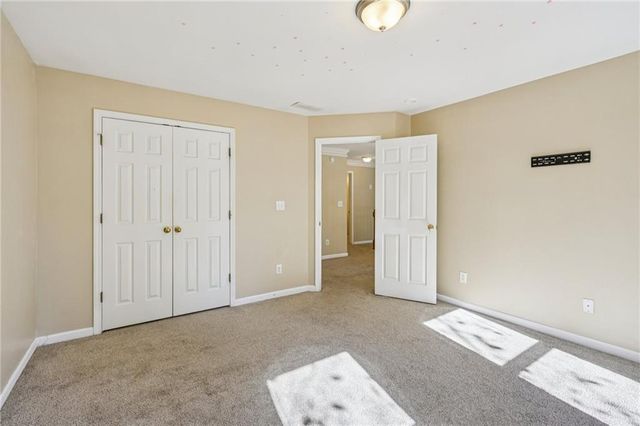 100 Julia Court, Fayetteville, GA 30214