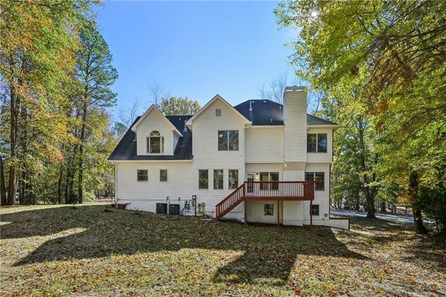 100 Julia Court, Fayetteville, GA 30214