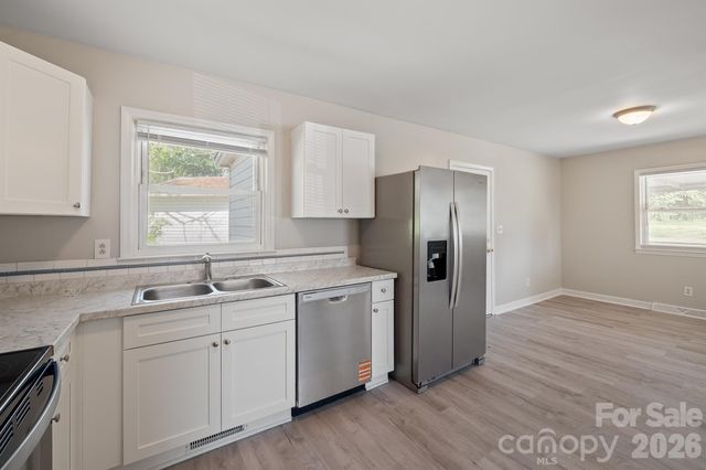 140 Nila Dawn Avenue 2, Gastonia, NC 28052