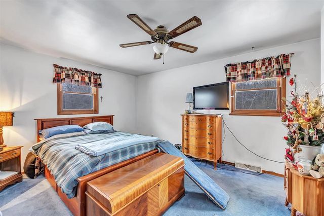 4940 HAFEMAN LANE, Green Bay, WI 54311