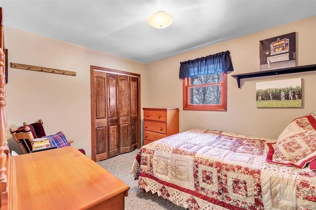 4940 HAFEMAN LANE, Green Bay, WI 54311