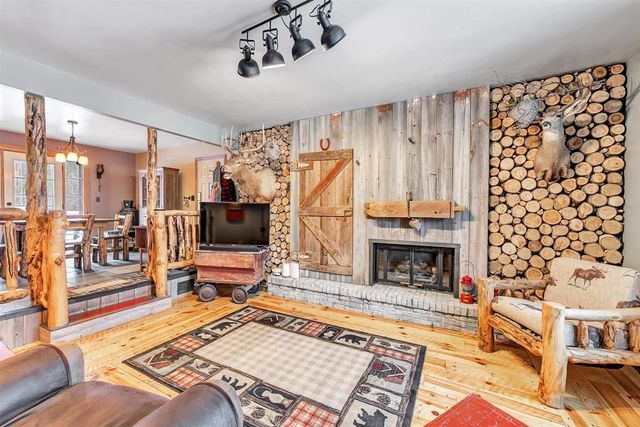 4940 HAFEMAN LANE, Green Bay, WI 54311