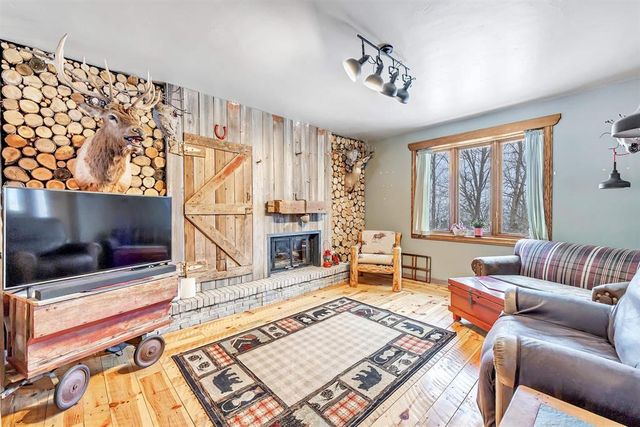 4940 HAFEMAN LANE, Green Bay, WI 54311