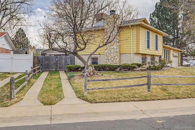 5112 Ursula Way, Denver, CO 80239