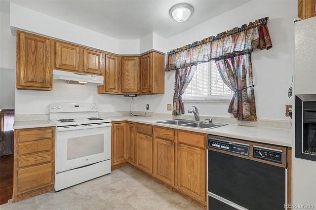 5112 Ursula Way, Denver, CO 80239