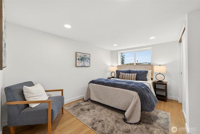 2311 NE 6th Place, Renton, WA 98056