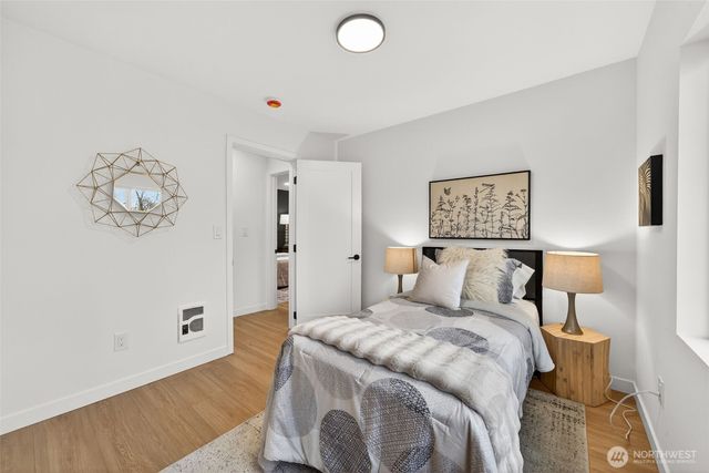 2311 NE 6th Place, Renton, WA 98056