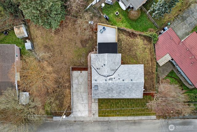 2311 NE 6th Place, Renton, WA 98056