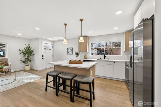 2311 NE 6th Place, Renton, WA 98056