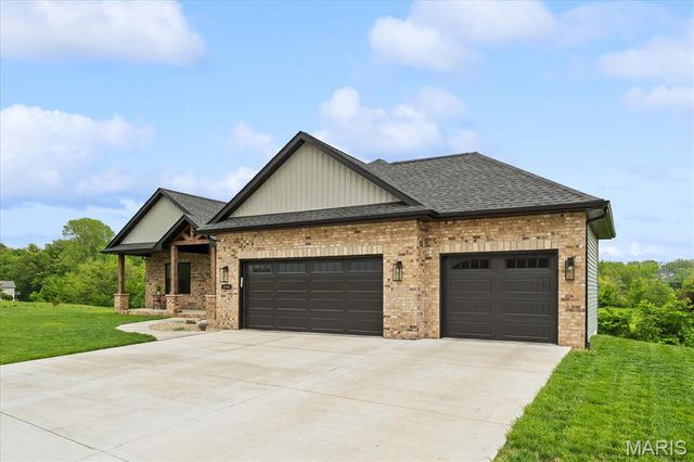 3754 Thicket Drive, Shiloh, IL 62221