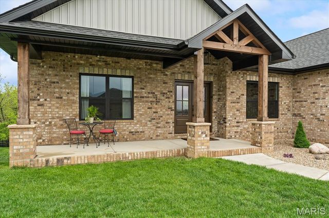 3754 Thicket Drive, Shiloh, IL 62221