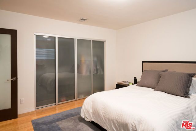 931 N ALFRED Street 206, Los Angeles, CA 90069