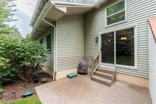 1900 Lillian Road, Stow, OH 44224