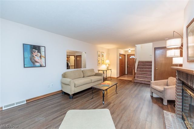 1900 Lillian Road, Stow, OH 44224