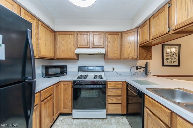 1900 Lillian Road, Stow, OH 44224