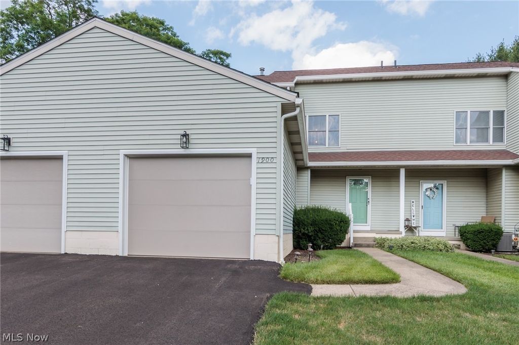 1900 Lillian Road, Stow, OH 44224