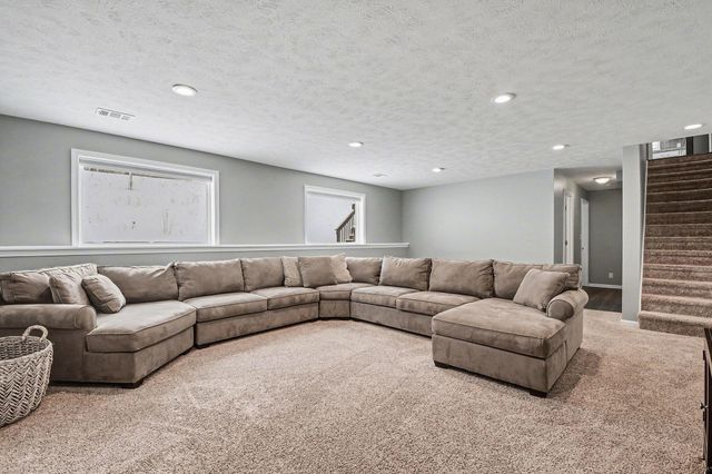 2612 Orange Court SE, Grand Rapids, MI 49546