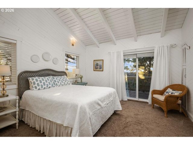 5455 REGENT St, Oceanside, OR 97134