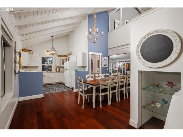 5455 REGENT St, Oceanside, OR 97134