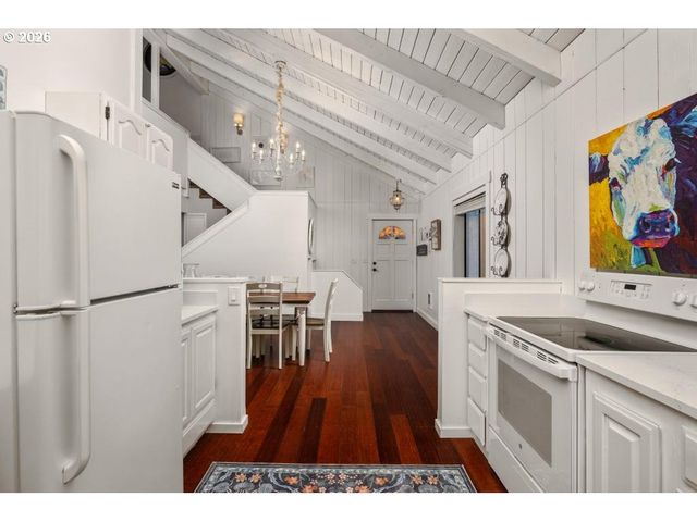 5455 REGENT St, Oceanside, OR 97134