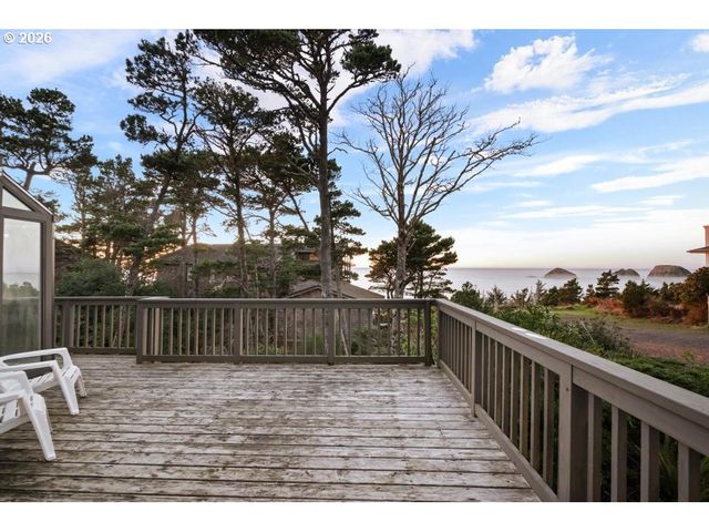 5455 REGENT St, Oceanside, OR 97134