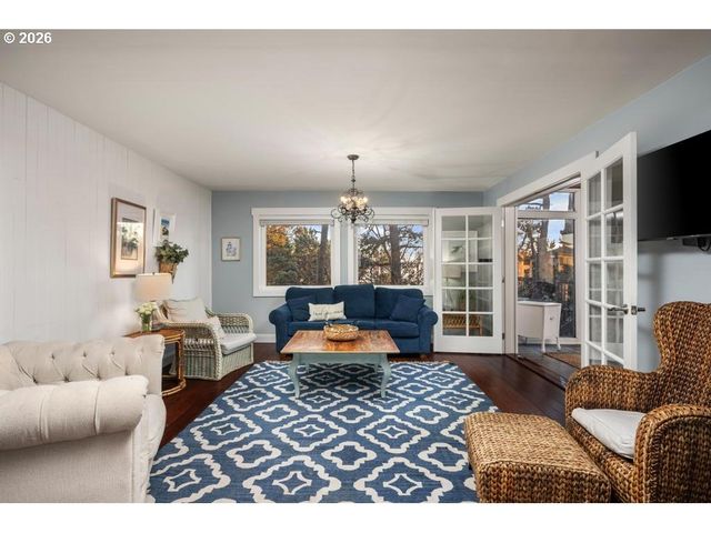 5455 REGENT St, Oceanside, OR 97134
