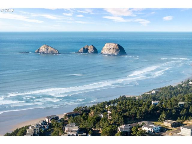 5455 REGENT St, Oceanside, OR 97134