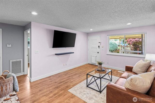 1005 N Stevens, Tacoma, WA 98406