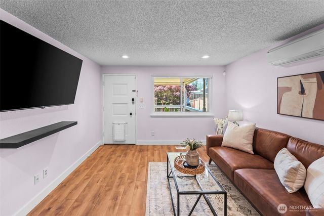 1005 N Stevens, Tacoma, WA 98406