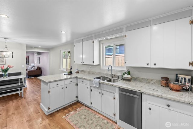 1005 N Stevens, Tacoma, WA 98406