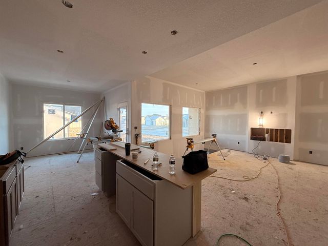 2153 S Chateau Ct, Wichita, KS 67207