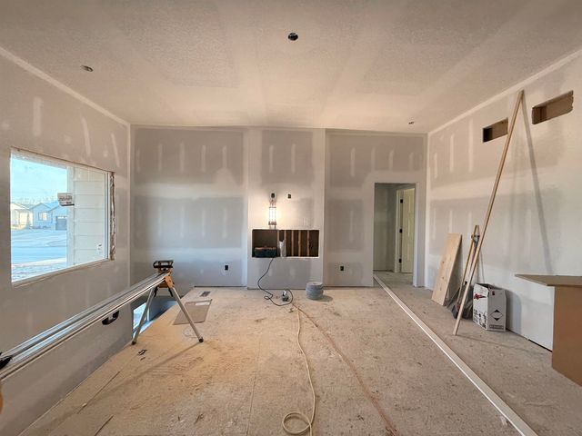 2153 S Chateau Ct, Wichita, KS 67207