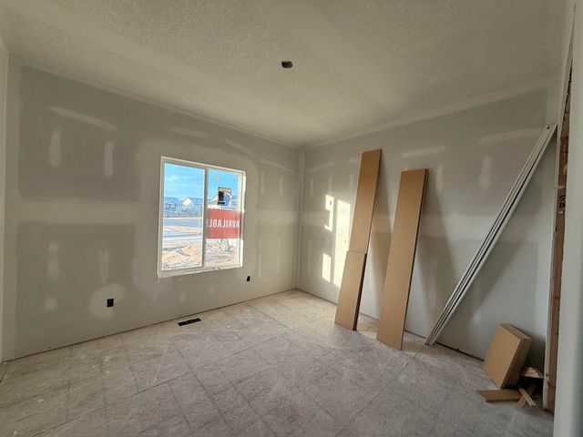 2153 S Chateau Ct, Wichita, KS 67207