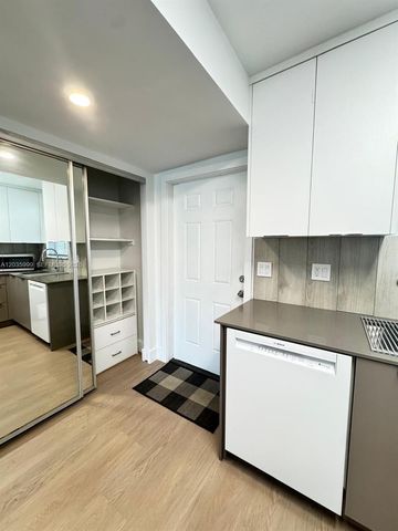 8300 Sunrise Lakes Blvd 212, Sunrise, FL 33322