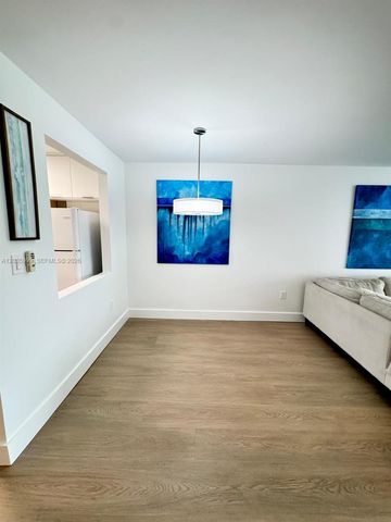 8300 Sunrise Lakes Blvd 212, Sunrise, FL 33322