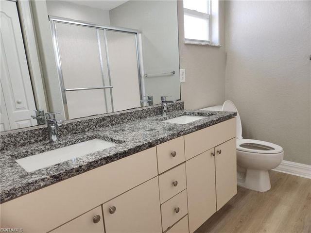 827 NE 23rd TER, Cape Coral, FL 33909