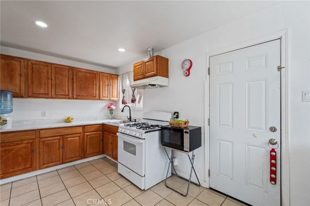23702 Enola, Carson, CA 90745