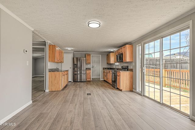 299 Roosevelt Avenue, Elizabethton, TN 37643