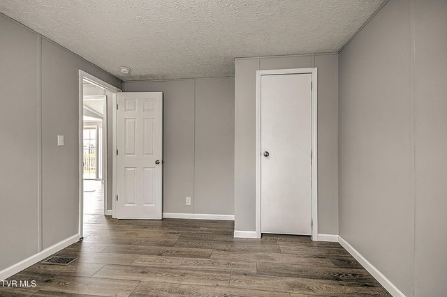 299 Roosevelt Avenue, Elizabethton, TN 37643